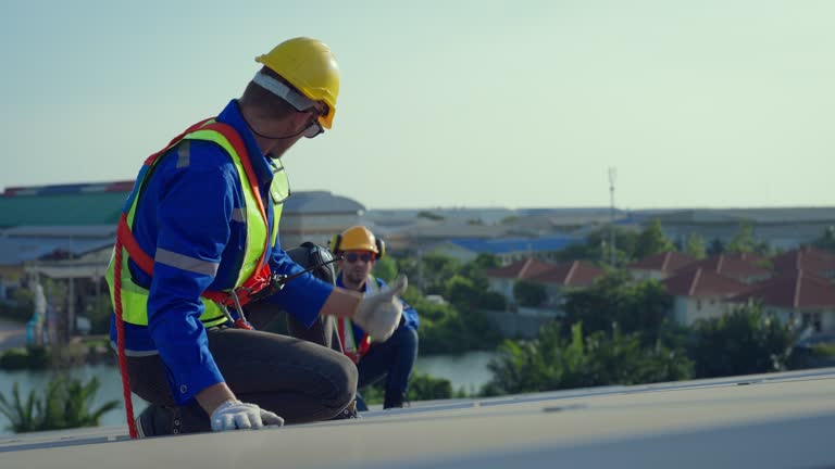 Best Solar Panel Roofing Installation  in Bettendorf, IA